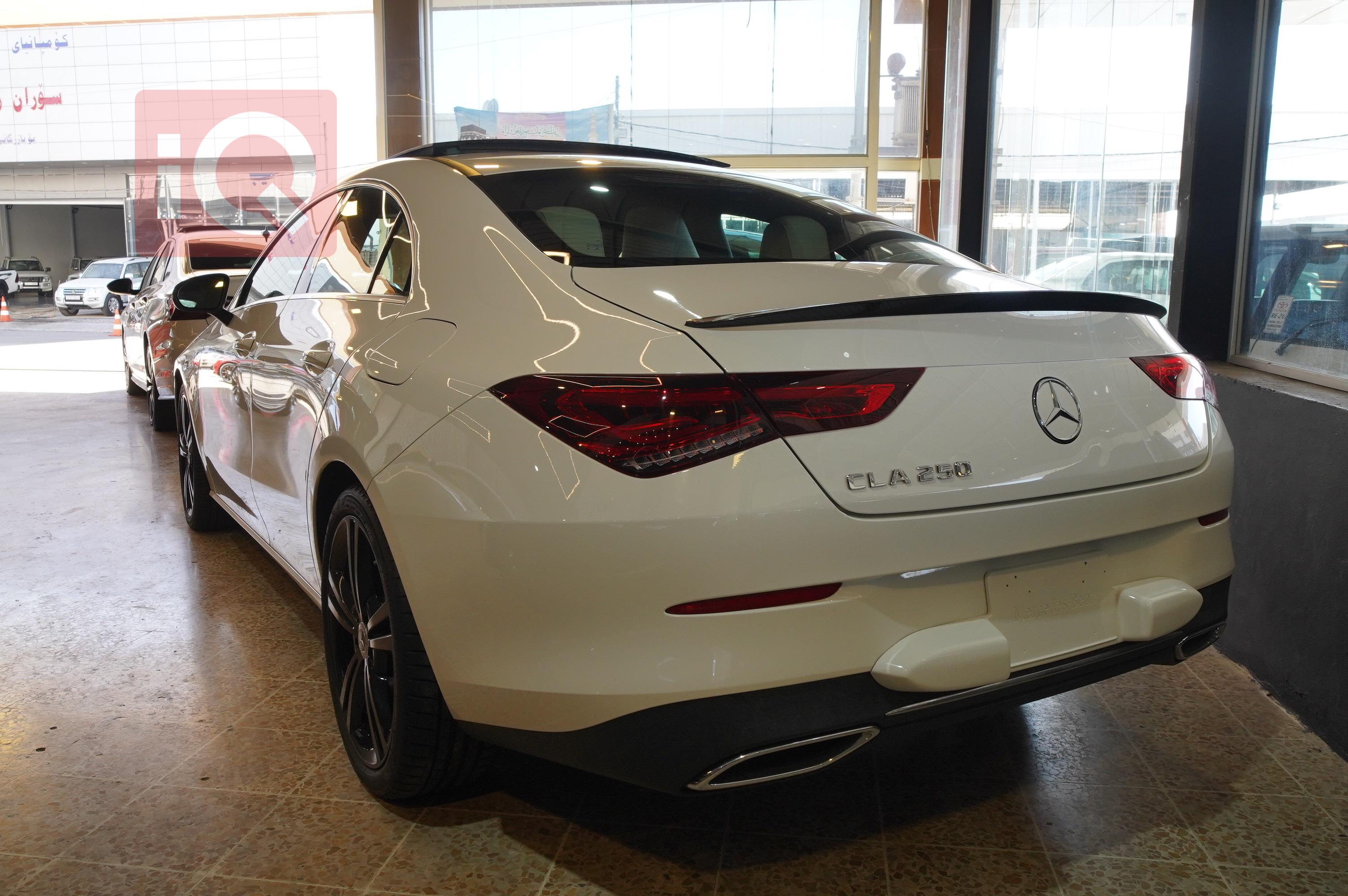 Mercedes-Benz CLA